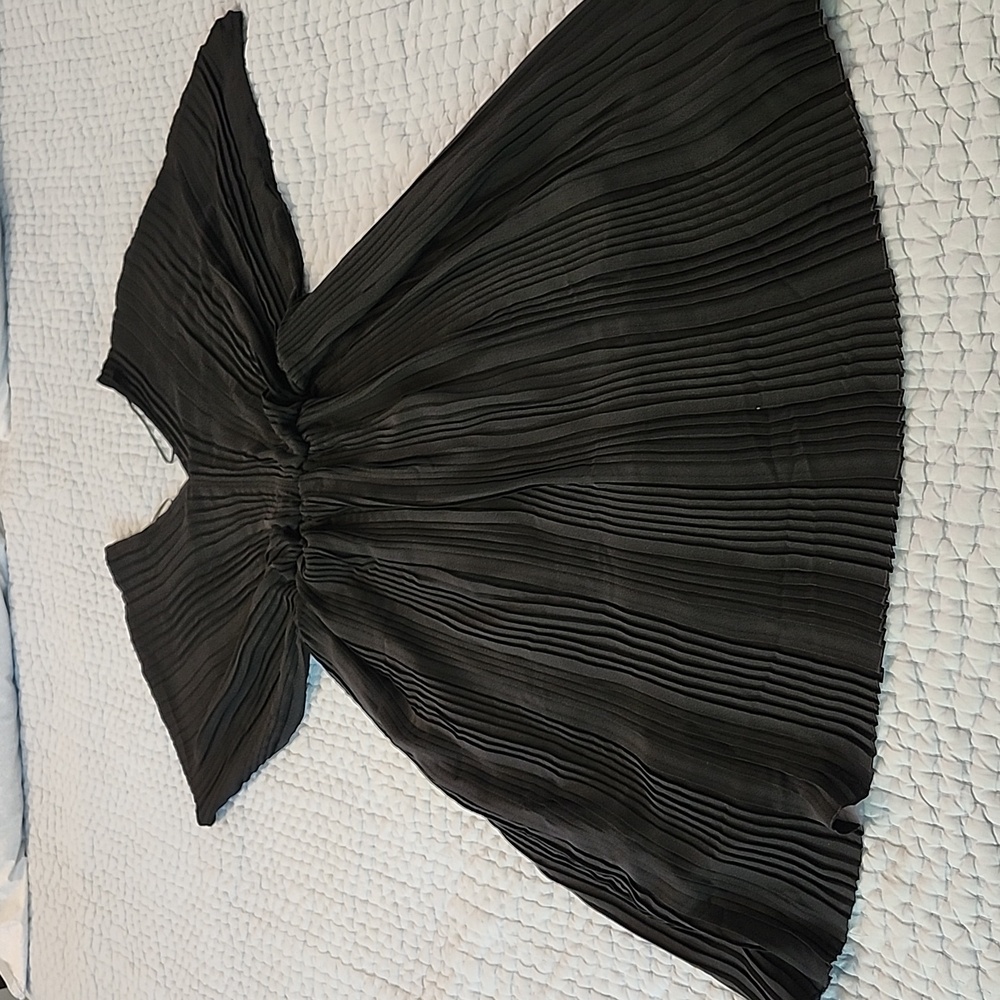 Tahari, small, black, pleated chiffon dress